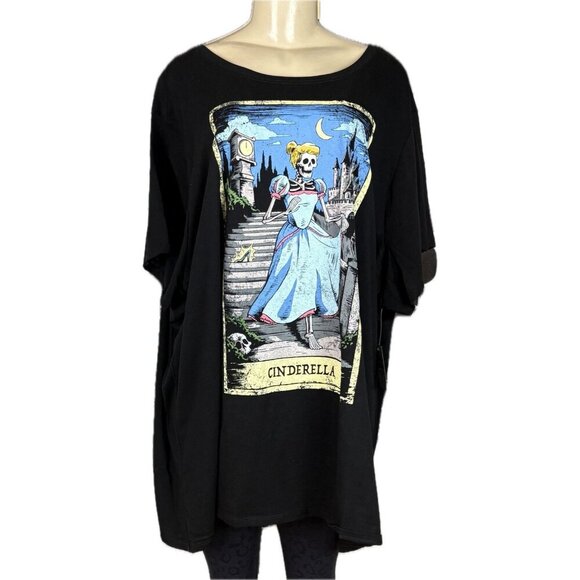 Day Of The Dead +5 Black Skull Cinderalla Graphic Crew Neckline Short Sleeve Tee - Picture 2 of 6